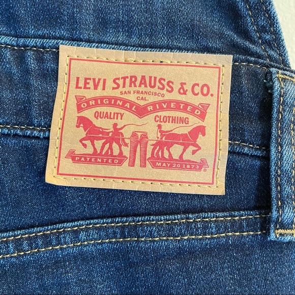 ❌SOLD❌ NWOT Levi’s Overalls - Anthropologie - Picture 10 of 16